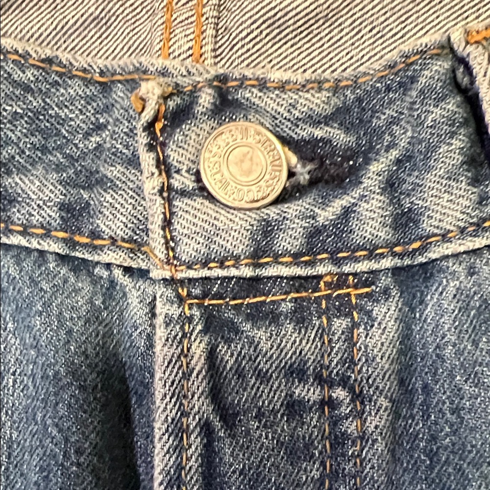 Levi's 501 Original Classic Blue Jeans - Picture 6 of 16
